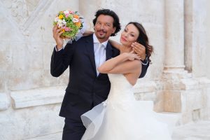 Andrea Russo Fotografia Matrimoni in Toscana coppia bouquet anelli