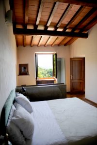 Andrea Russo Fotografo Firenze Appartamenti Turismo camera da letto villa